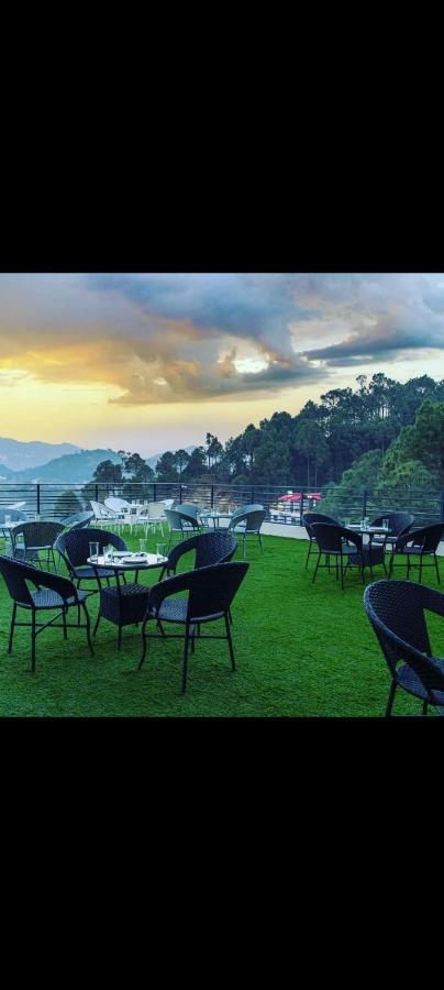 Host Jatin Mountain Crest Kasauli 7Oi827O7O3 Lejlighed Eksteriør billede